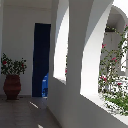 Nefeli Hotel